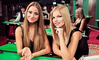 Đội ngũ hỗ trợ khách hàng chuyên nghiệp của kk88 casino tại Việt Nam.
